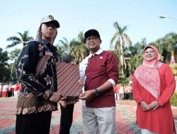 Imam Budi Hartono  : Terus Menjaga Fisik Tetap Sehat Hingga Pelaksanaan Pengibaran Bendera Merah Putih 17 Agustus Mendatang