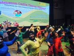 Bakul Budaya dan Makara Art Center Universitas Indonesia Merayakan Hari Tenun Nasional 2024