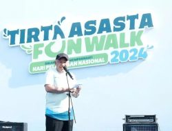 Jalan Santai  Diikuti Pelanggan Tirta Asasta dan Masyarakat Depok