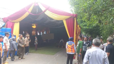 Warga Sukmajaya Depok Dihebohkan Tenda Pernikahan, Petugas Segera Bertindak