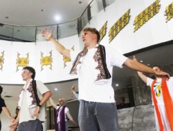 Makara Art Center UI Dihadiri Puluhan Mahasiswa Asal Queensland, Australia