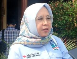 Qonita Lulus Dengan Predikat Cumlaude  di Universitas Institut Pertanian Bogor