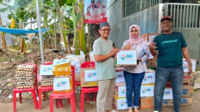 BRI Bekasi Siliwangi Berbagi Bantuan Sembako di Jati Rasa